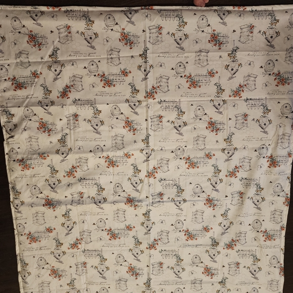 Birds and bees quilt - Picture 4 of 4